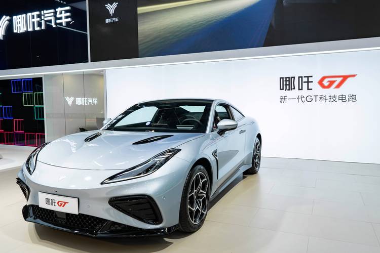 惠州惠东县联景硕企业管理咨询哪吒汽车在智能汽车领域的表现，领途汽车在新能源汽车市场中的影响力